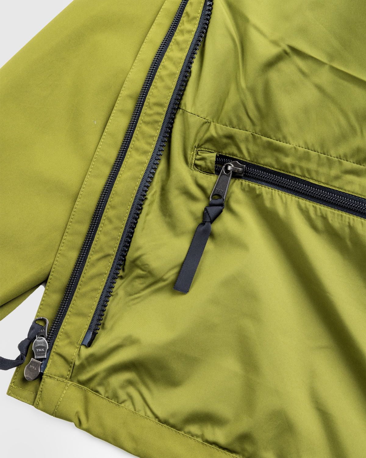 The North Face – GORE-TEX Mountain Jacket Forest Olive